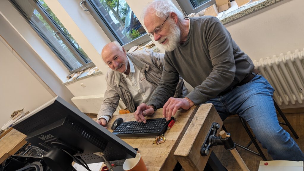 Das Repair- und Näh-Café ist am 17.02. wieder aktiv, Foto: Nachbarschaftsinitiative KA!SERN
